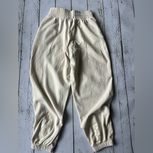 Adidas Hyperglam Fleece Jogger women’s Medium LIKE NEW - Picture 11 of 14